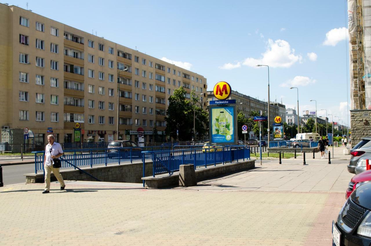 Slow Life Apartment Next To Metro Station Варшава Экстерьер фото